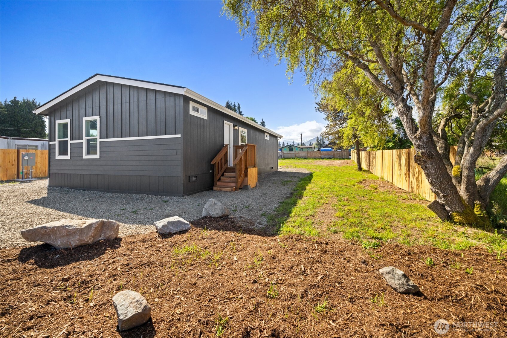 2362 E 5th Avenue Port Angeles WA 98362