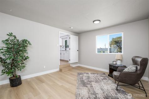 415 N Earl Road Moses Lake WA 98837