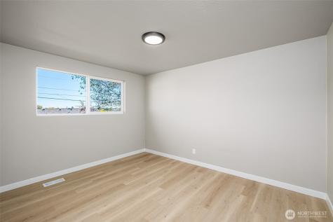 415 N Earl Road Moses Lake WA 98837