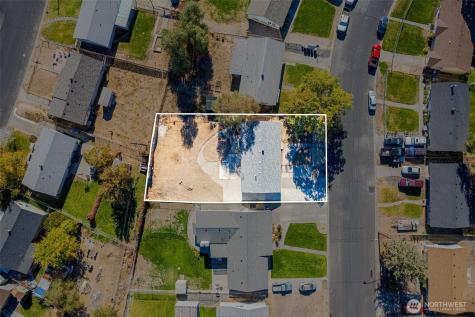 415 N Earl Road Moses Lake WA 98837