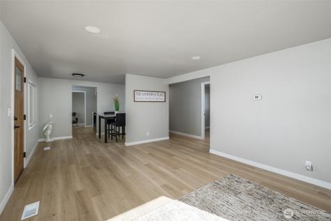 415 N Earl Road Moses Lake WA 98837