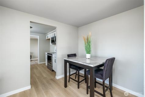 415 N Earl Road Moses Lake WA 98837