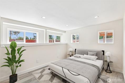 3425 NE 7th Place Renton WA 98056