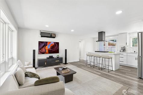 3425 NE 7th Place Renton WA 98056