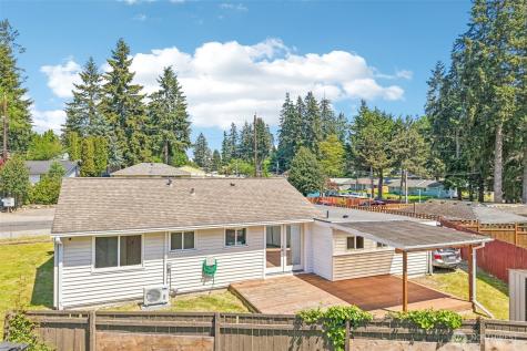 3425 NE 7th Place Renton WA 98056