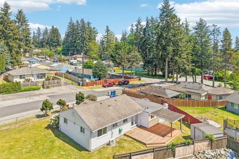 3425 NE 7th Place Renton WA 98056