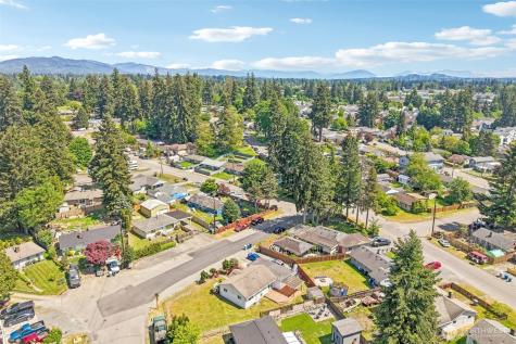 3425 NE 7th Place Renton WA 98056