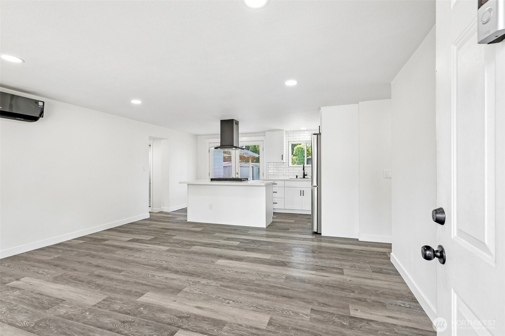 3425 NE 7th Place Renton WA 98056