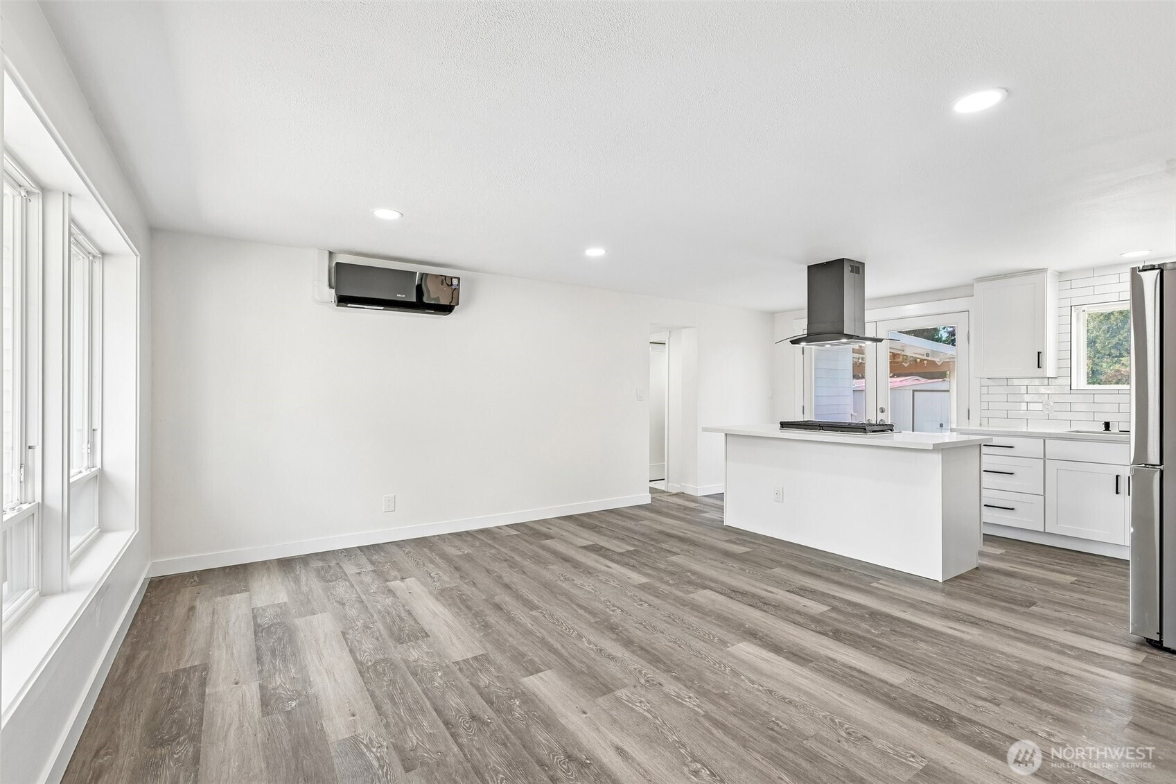 3425 NE 7th Place Renton WA 98056
