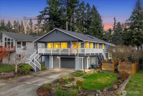 1057 Pinehurst Court Camano Island WA 98282