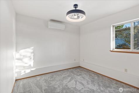 1057 Pinehurst Court Camano Island WA 98282