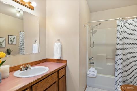 1057 Pinehurst Court Camano Island WA 98282