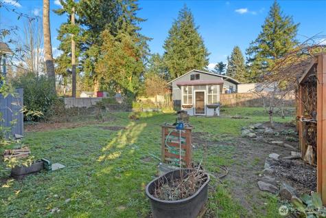 1057 Pinehurst Court Camano Island WA 98282