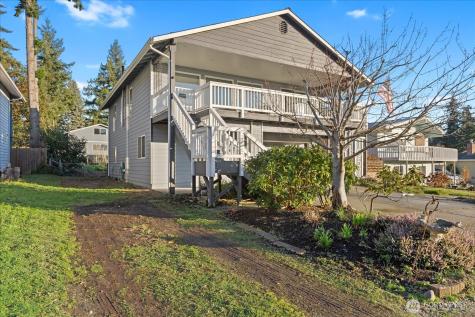 1057 Pinehurst Court Camano Island WA 98282