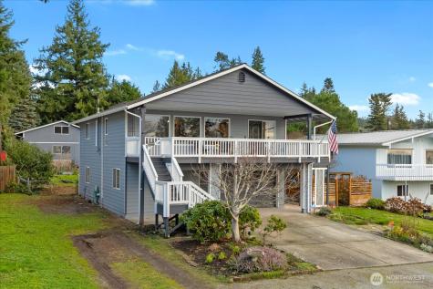 1057 Pinehurst Court Camano Island WA 98282