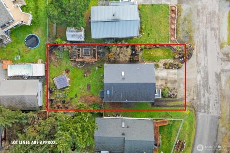 1057 Pinehurst Court Camano Island WA 98282