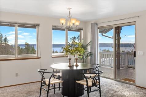 1057 Pinehurst Court Camano Island WA 98282