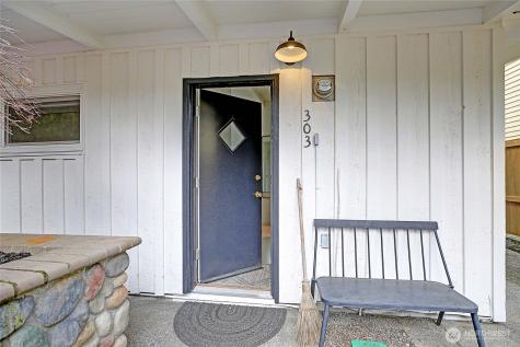 303 Arrowhead Point Lane Camano Island WA 98282