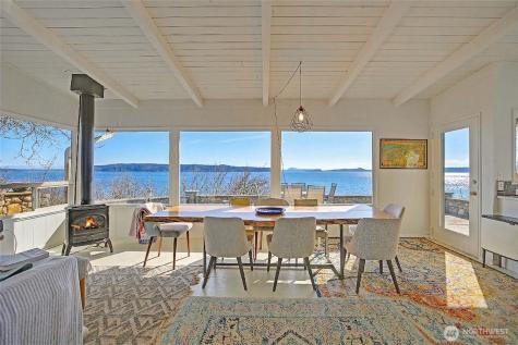 303 Arrowhead Point Lane Camano Island WA 98282