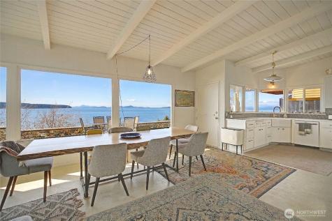 303 Arrowhead Point Lane Camano Island WA 98282