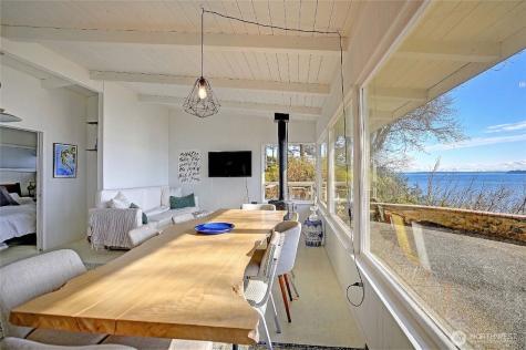 303 Arrowhead Point Lane Camano Island WA 98282