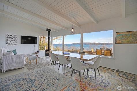 303 Arrowhead Point Lane Camano Island WA 98282
