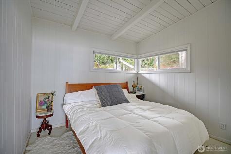 303 Arrowhead Point Lane Camano Island WA 98282