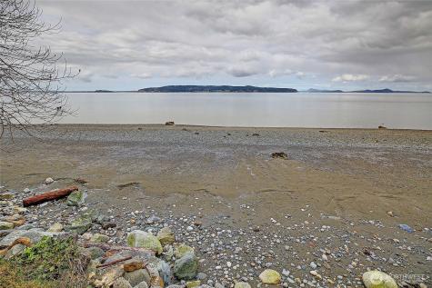 303 Arrowhead Point Lane Camano Island WA 98282