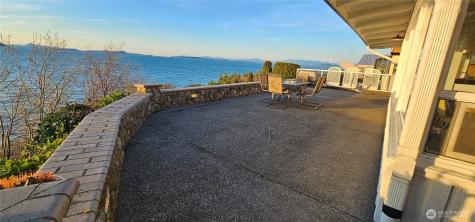 303 Arrowhead Point Lane Camano Island WA 98282