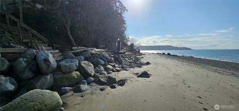 303 Arrowhead Point Lane Camano Island WA 98282