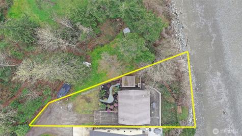 303 Arrowhead Point Lane Camano Island WA 98282