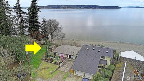 303 Arrowhead Point Lane Camano Island WA 98282