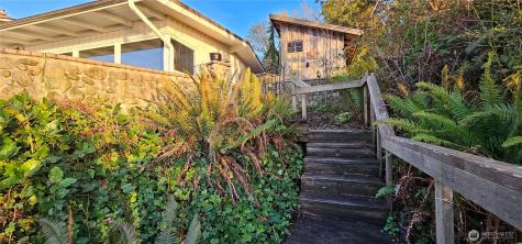 303 Arrowhead Point Lane Camano Island WA 98282
