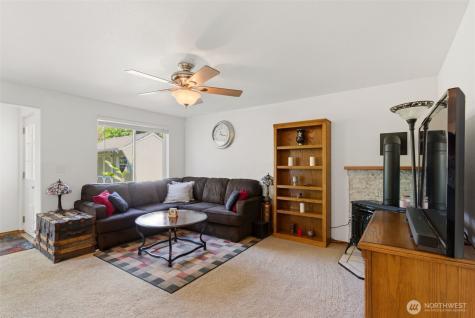 203 3rd Street NE Yelm WA 98597
