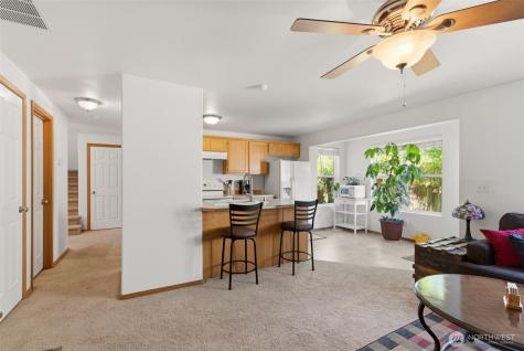 203 3rd Street NE Yelm WA 98597