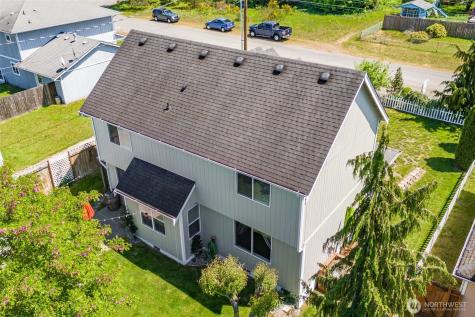 203 3rd Street NE Yelm WA 98597
