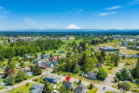 203 3rd Street NE Yelm WA 98597