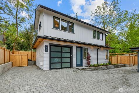 6834 47th Avenue NE Seattle WA 98115