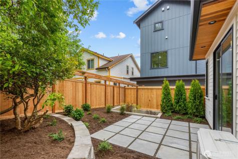 6834 47th Avenue NE Seattle WA 98115