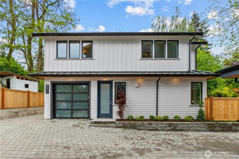 6834 47th Avenue NE Seattle WA 98115