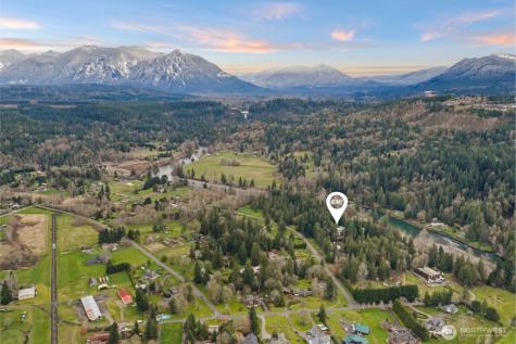 35525 SE 49th Street Fall City WA 98024