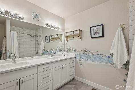 35525 SE 49th Street Fall City WA 98024