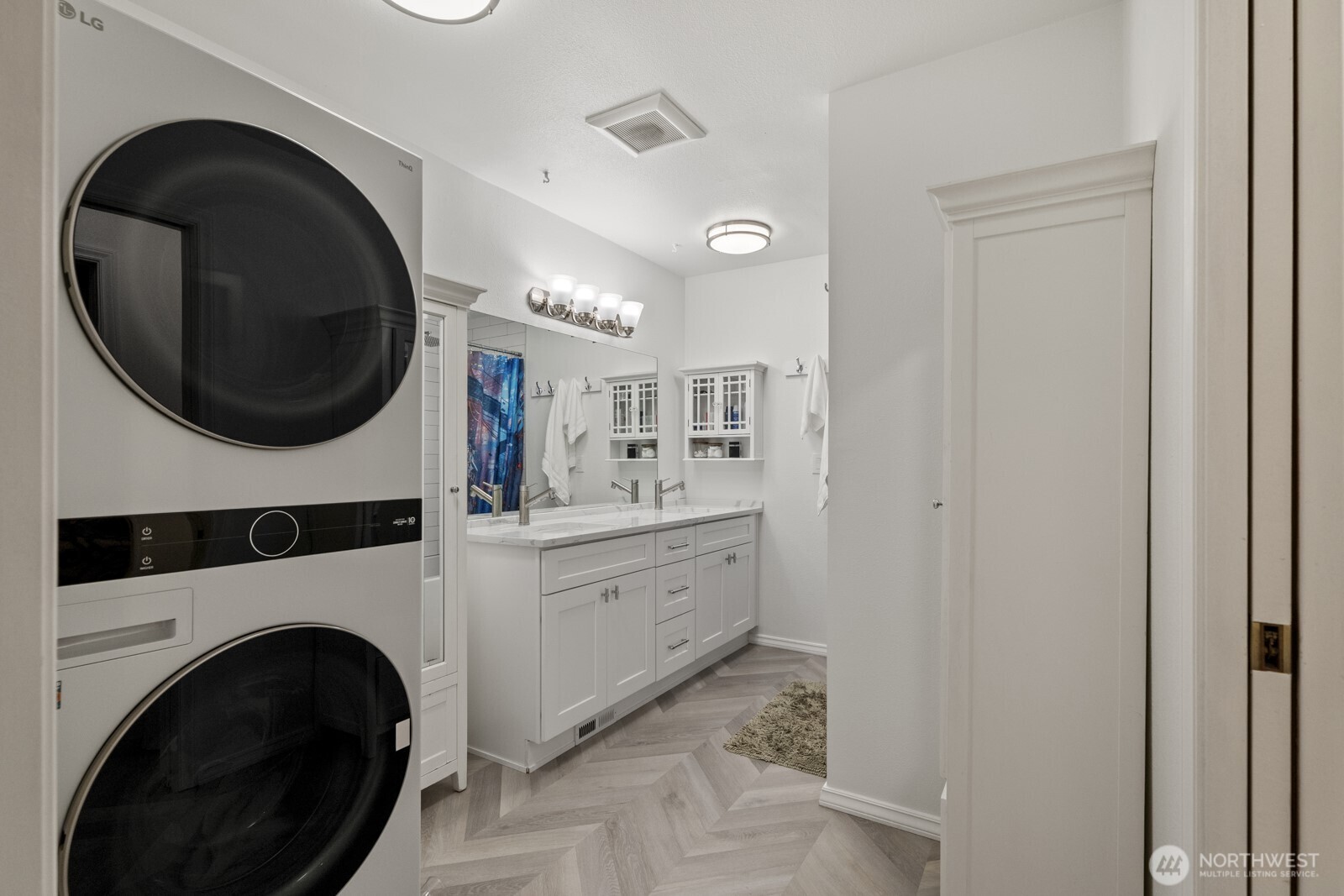 35525 SE 49th Street Fall City WA 98024