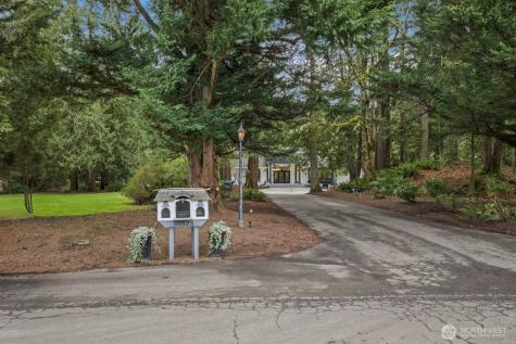 35525 SE 49th Street Fall City WA 98024