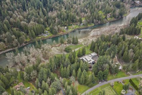 35525 SE 49th Street Fall City WA 98024