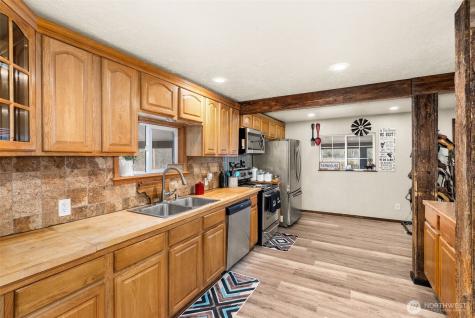 3356 State Highway 508 Onalaska WA 98570