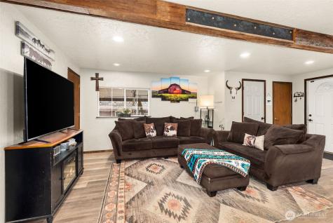 3356 State Highway 508 Onalaska WA 98570