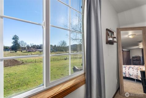 3356 State Highway 508 Onalaska WA 98570