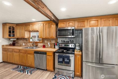 3356 State Highway 508 Onalaska WA 98570