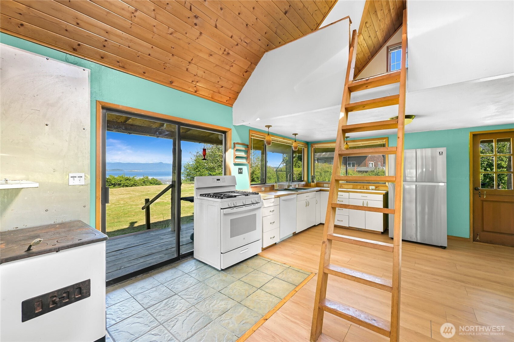 1611 Jas Airport Lane Anacortes WA 98221